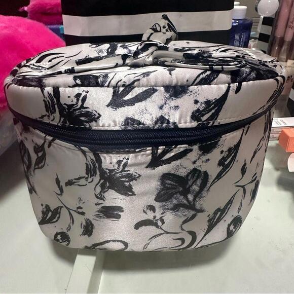 Sephora Ultimate Skincare lot - Picture 8 of 8